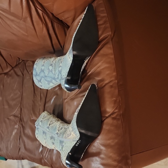 MAX DE CARLO BOOTS SIZE 8.5 - Picture 5 of 8